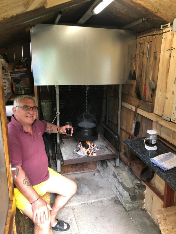 Hero 4 Sterne Ferienhaus Baja Bagian luar foto