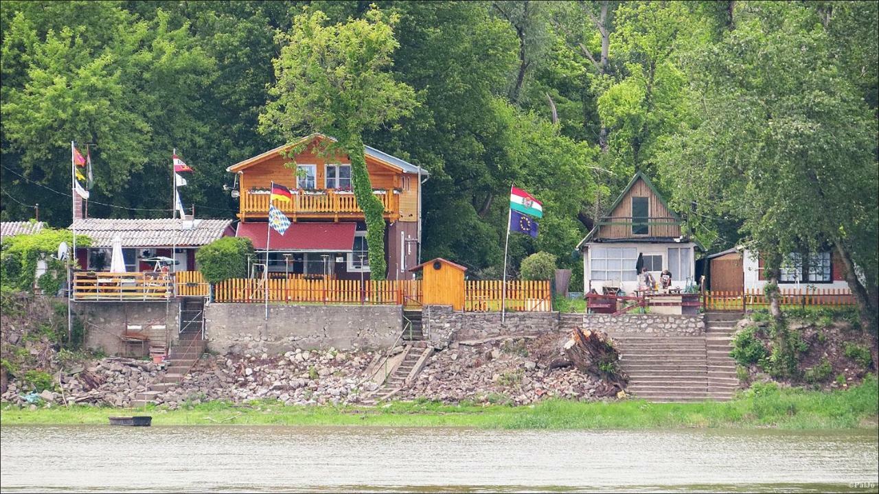 Hero 4 Sterne Ferienhaus Baja Bagian luar foto