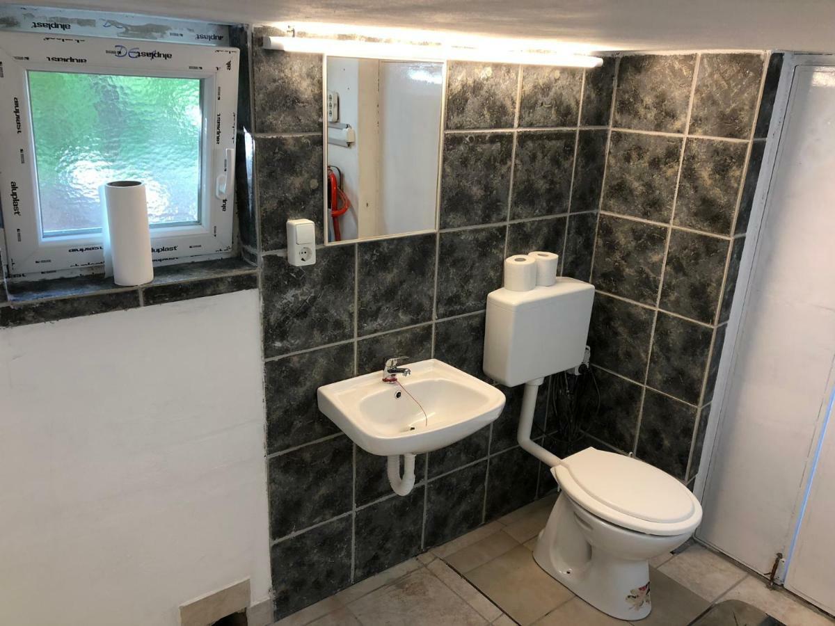 Hero 4 Sterne Ferienhaus Baja Bagian luar foto